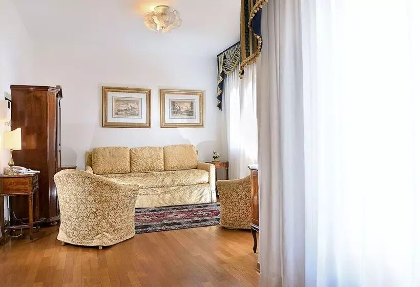 سوییت سوپریور, San Marco Palace