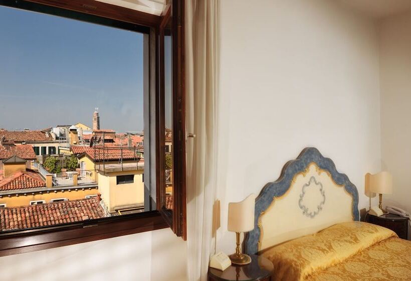 سوییت لوکس, San Marco Palace