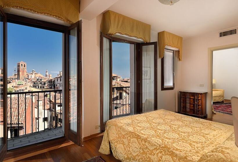 سوییت لوکس, San Marco Palace
