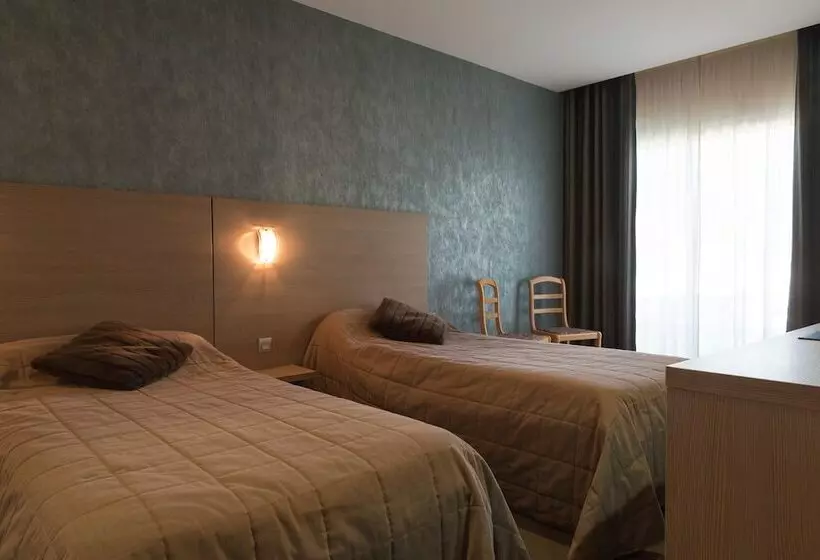 スタンダードルーム, The Originals City, Hôtel De France, Bessinessurgartempe