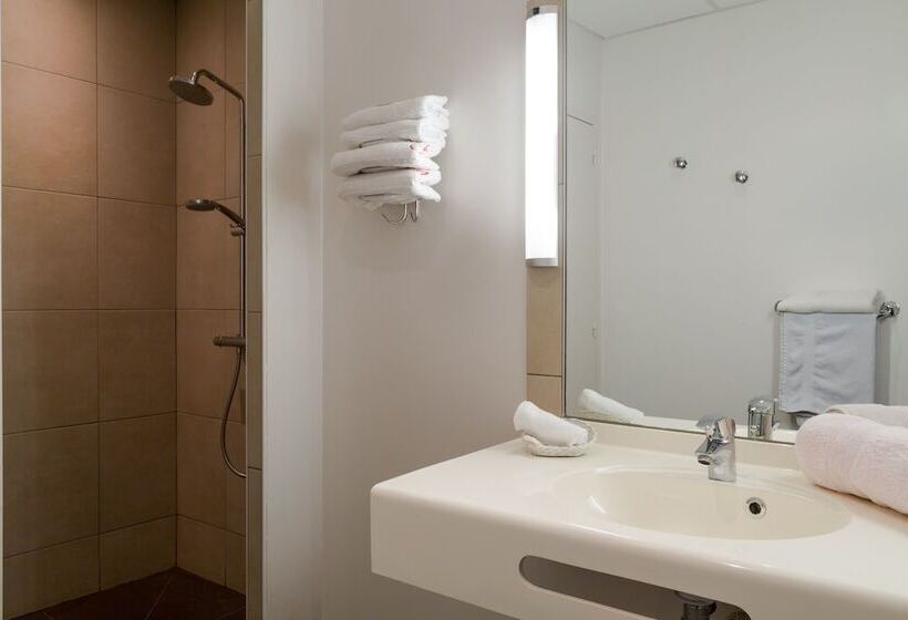 اتاق راحتی, The Originals City, Hôtel De France, Bessinessurgartempe
