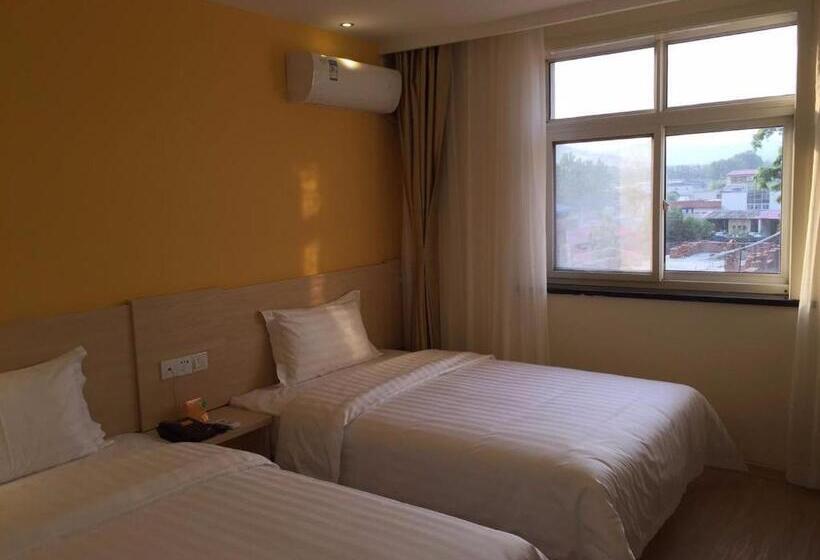 Номер Комфорт, 7days Inn Tianjin Jixian Gulou Dule Temple