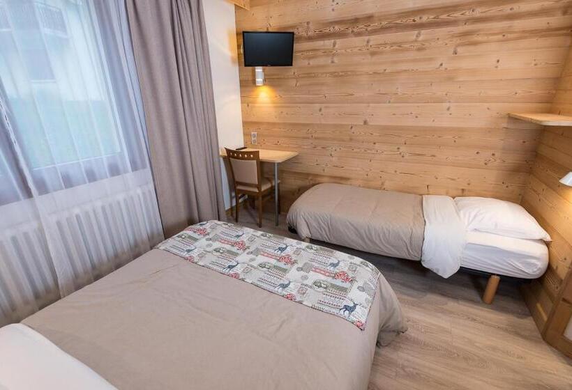 חדר סטנדרט לשלושה, Flor Alpes