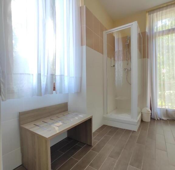 レイクビュースタンダードルーム, Hôtel Des Princes