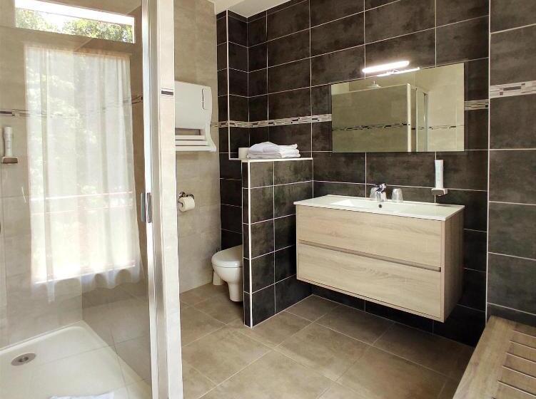 レイクビュースタンダードルーム, Hôtel Des Princes