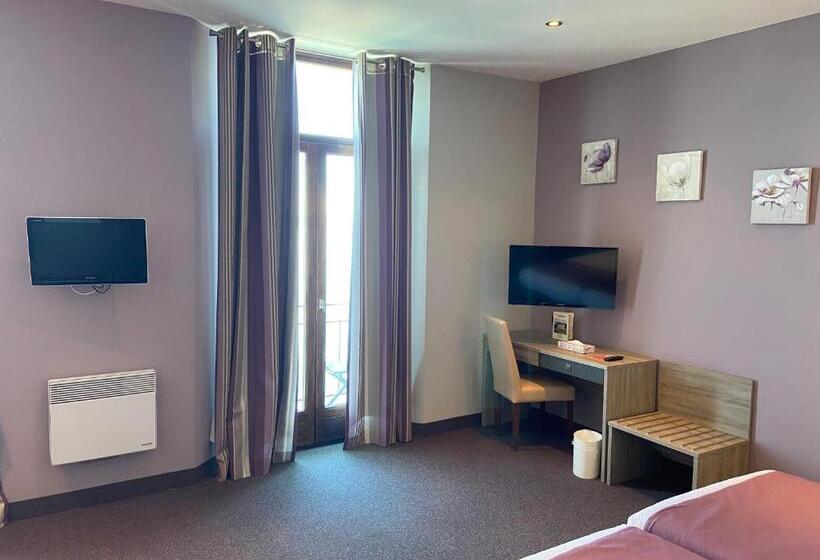 Suite with lake view, Hôtel Des Princes