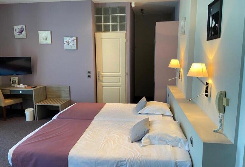 Suite with lake view, Hôtel Des Princes