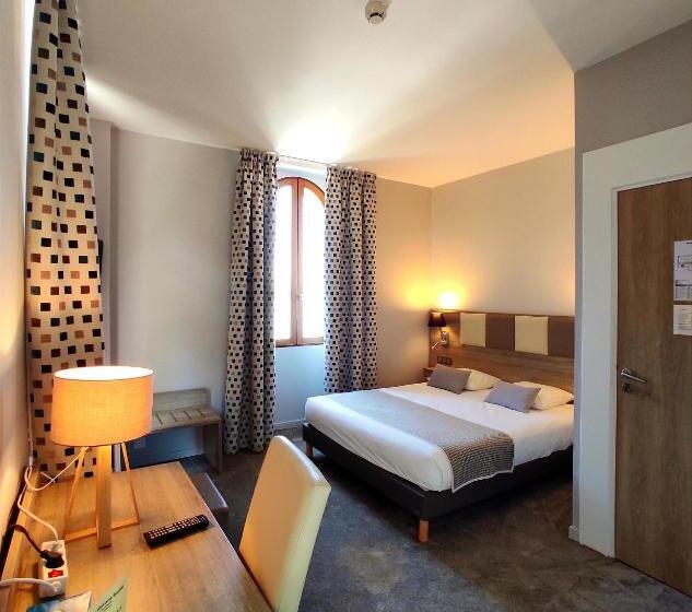 プールビュースタンダードルーム, Hôtel Des Princes