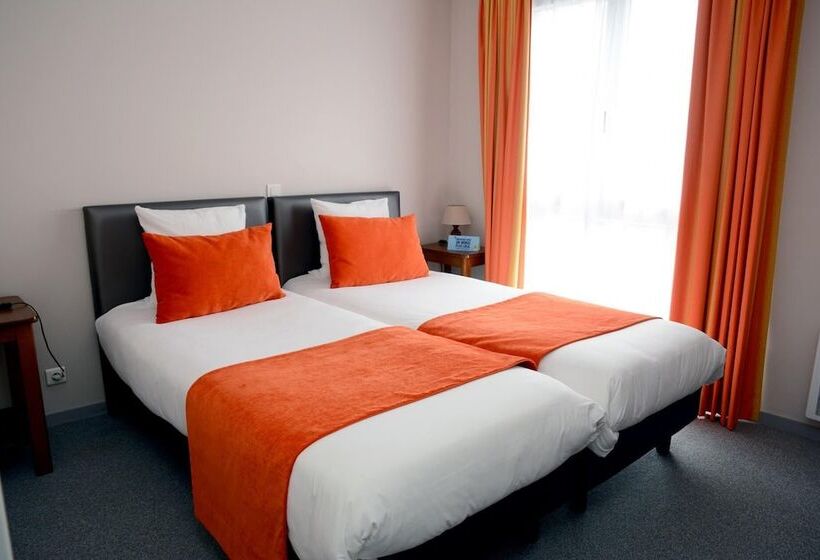 غرفة قياسية, Restaurant La Paix La Robe Et Le Palais