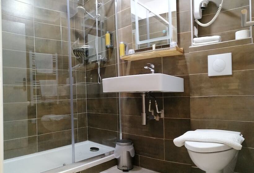 Номер Стандарт, La Buissonnière