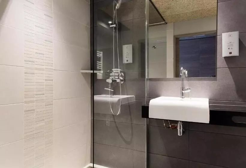 クラブルーム, Logis Le Rabelais Hôtel  Restaurant   Spa