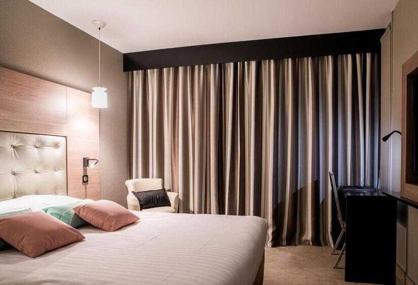 غرفة كلوب, Logis Le Rabelais Hôtel  Restaurant   Spa