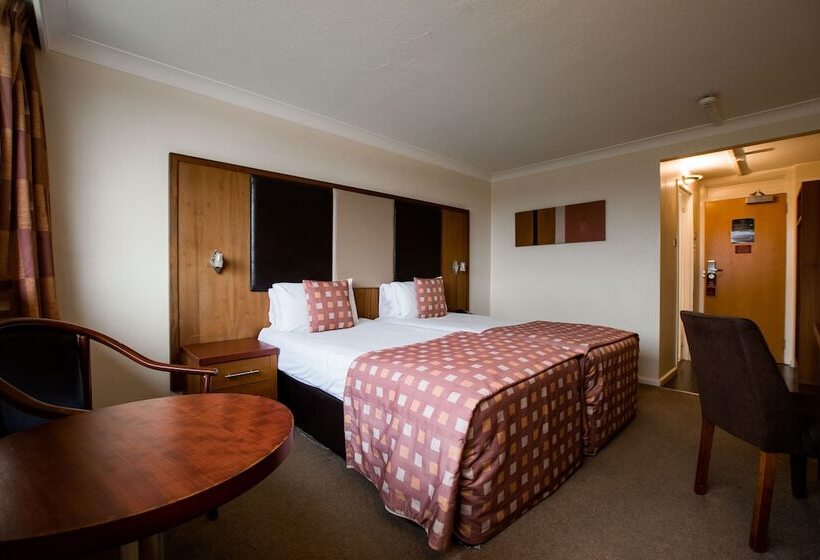 Номер Стандарт, Muthu Glasgow River