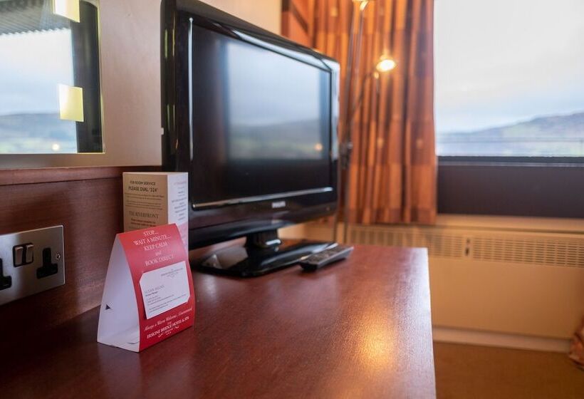 Семейный Номер, Muthu Glasgow River