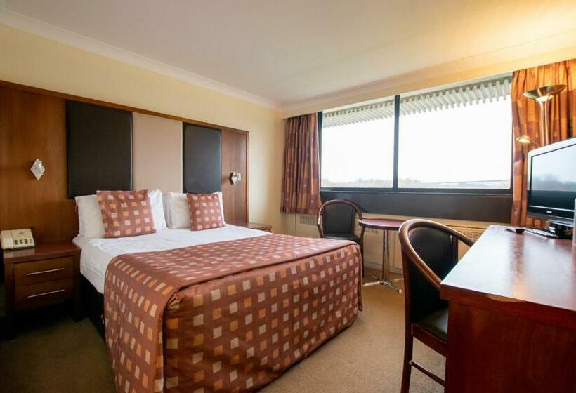 Номер Стандарт, Muthu Glasgow River