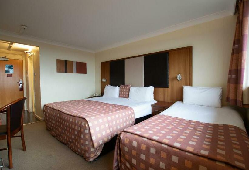 Семейный Номер, Muthu Glasgow River