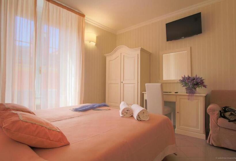 스탠다드 룸, Nazionale