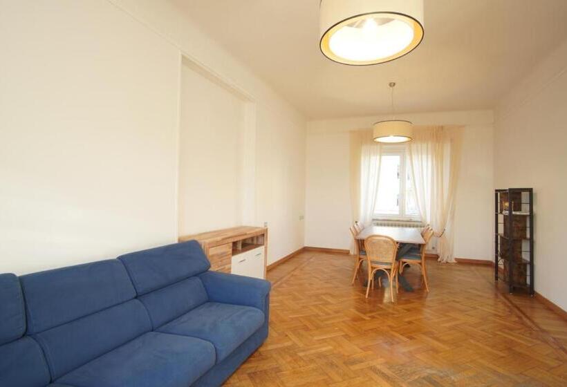 침실 4개 아파트, Nazionale