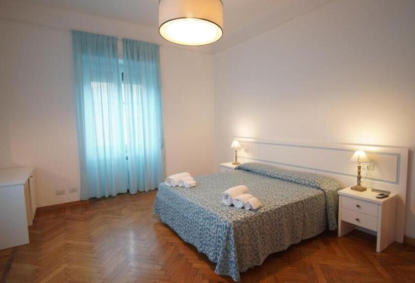 침실 4개 아파트, Nazionale