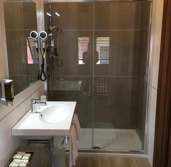 주니어 스위트 발코니, Nazionale