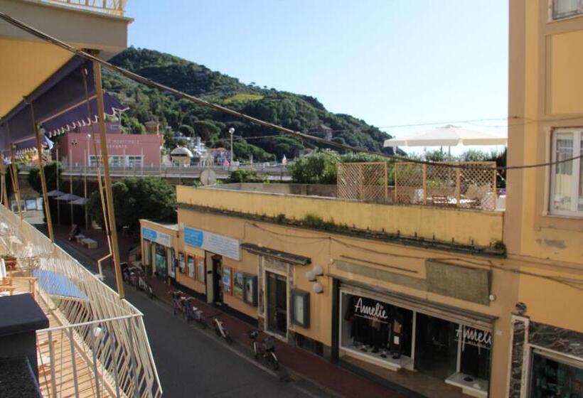 침실 1개 테라스 아파트, Nazionale