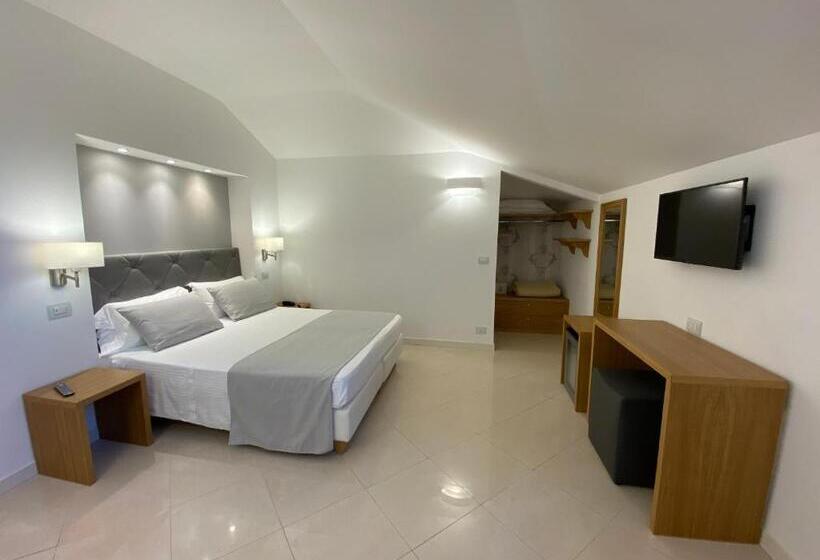 펜트하우스 룸, Nazionale