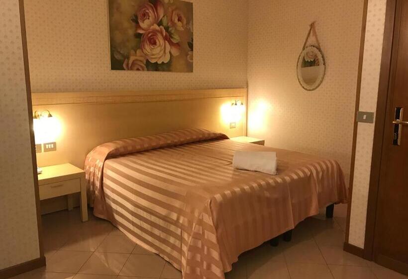 이코노미 룸, Nazionale