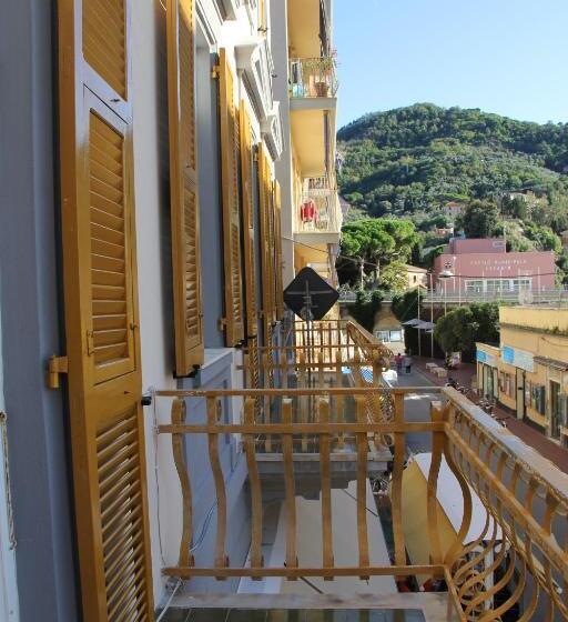 침실 1개 테라스 아파트, Nazionale