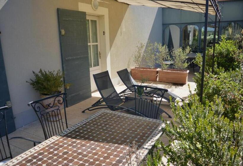 带露台的套间, Restaurant Le Gardon   Pont Du Gard