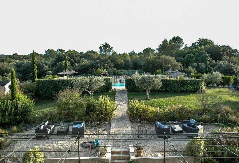 Люкс, Restaurant Le Gardon   Pont Du Gard
