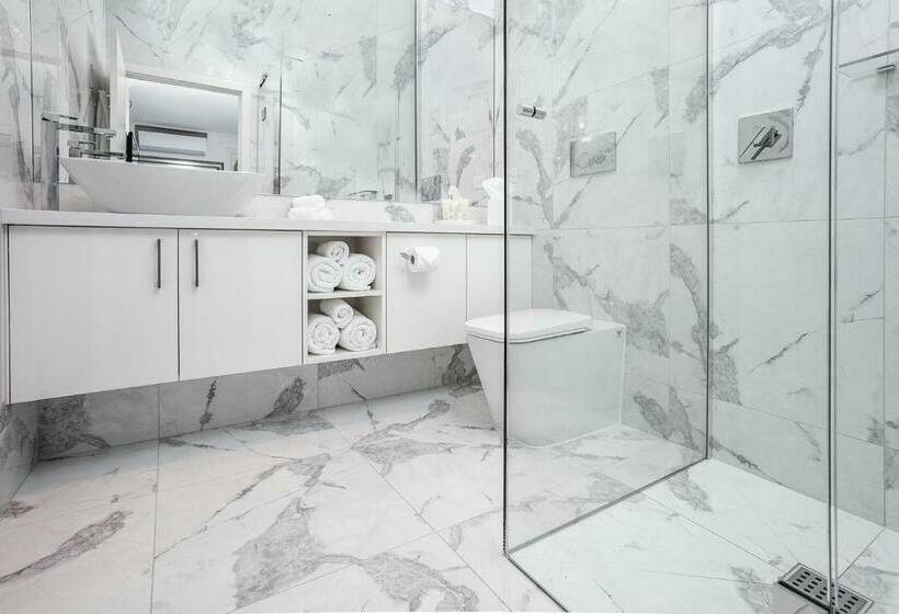 クイーンベッドのスタンダードスタジオ, Newington Apartments