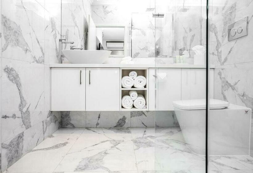 クイーンベッドのスタンダードスタジオ, Newington Apartments