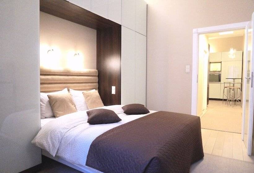 سوییت اجرایی, Aaa Stay Premium Apartments Old Town