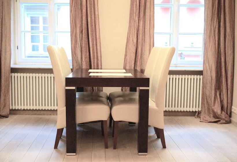 سوییت اجرایی, Aaa Stay Premium Apartments Old Town