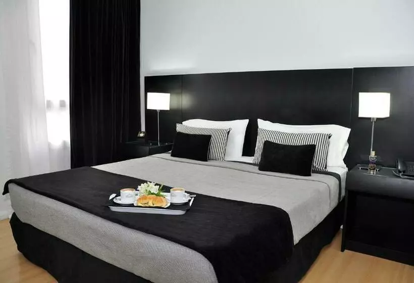 اتاق اجرایی, Broadway Hotel & Suites