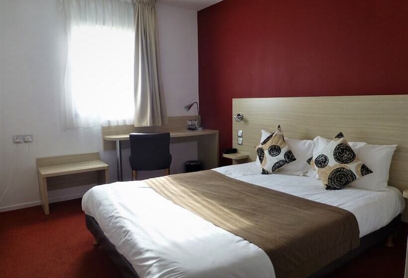 컴포트 룸, Altina