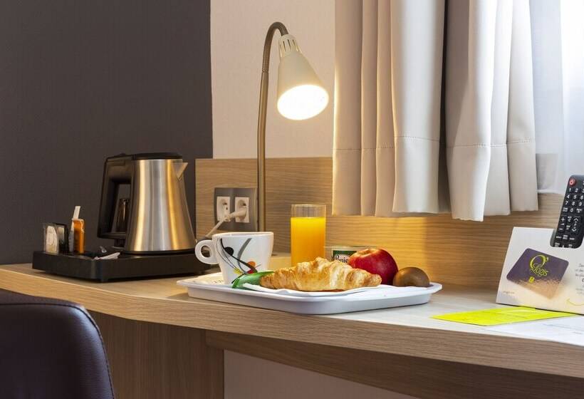 컴포트 룸, Altina