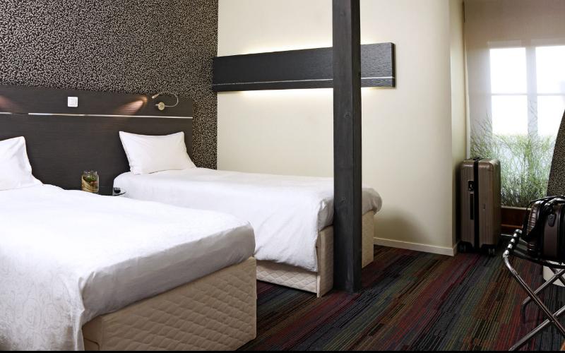 Номер Стандарт, Au Tilleul