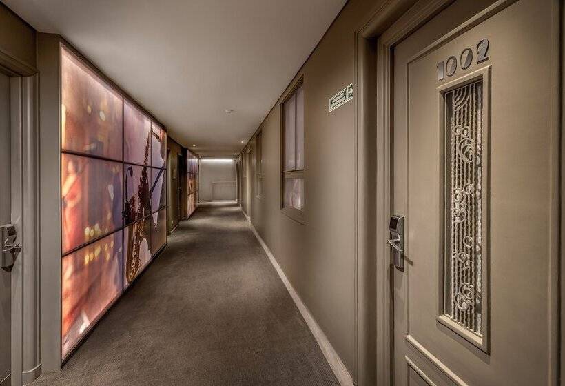 اتاق سوپریور, Broadway Hotel & Suites