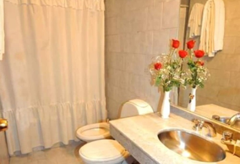 غرفة قياسية ثلاثية, Carollo