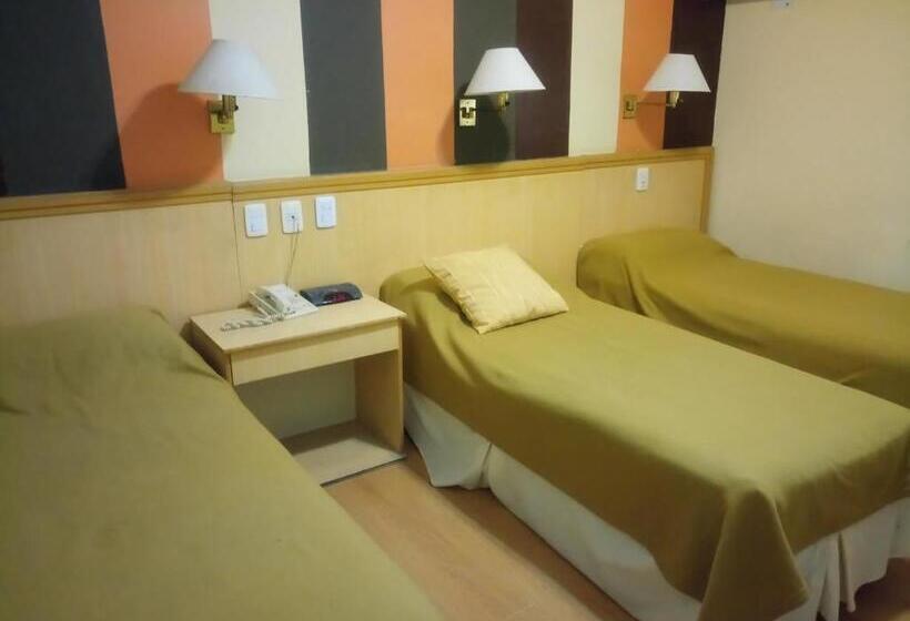 스탠다드 트리플 룸, Conquistador