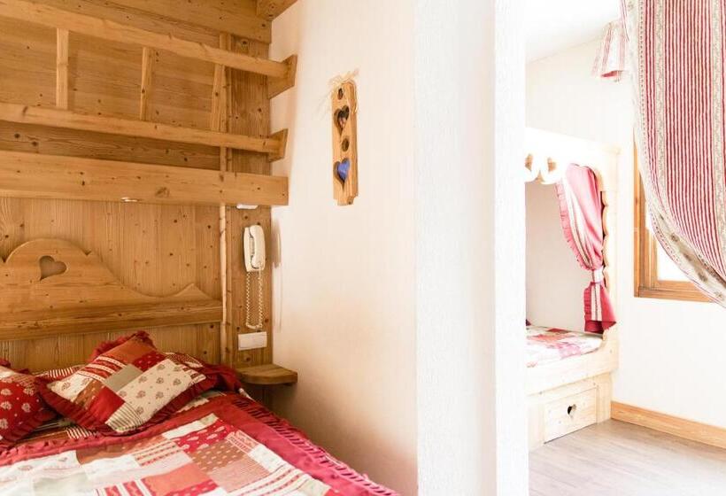 اتاق استاندارد سه نفره, Hôtel Le Sporting