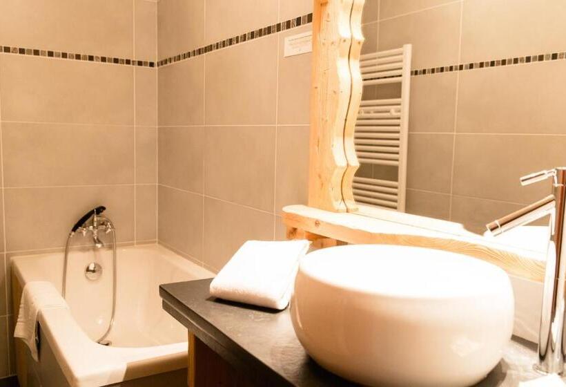 اتاق خانوادگی, Hôtel Le Sporting