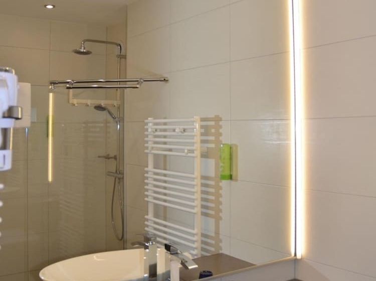 스탠다드 트리플 발코니 룸, Le Caballin