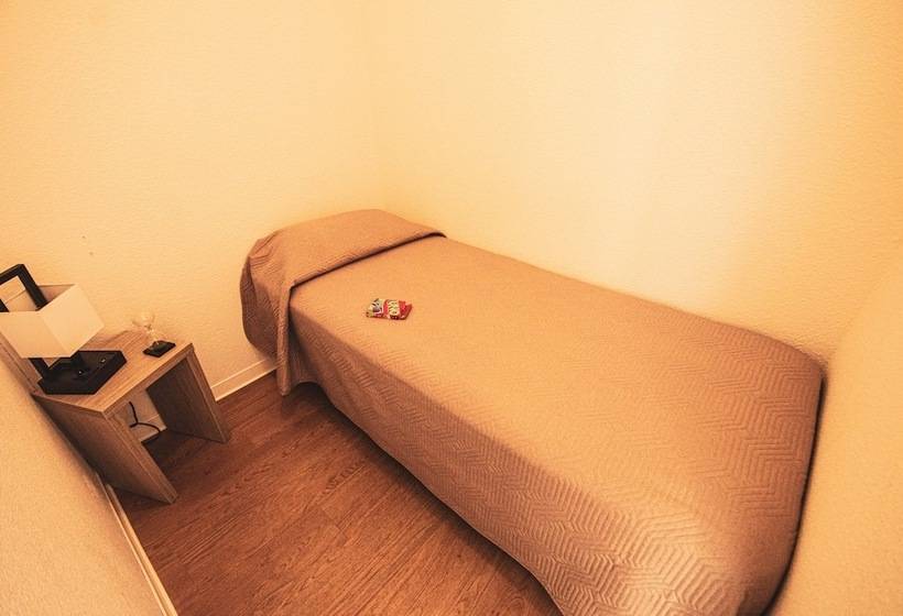 חדר סופריור לשלושה, Hôtel Le Panoramic   Votre Hôtel Au Cœur Des Gorges Du Verdon