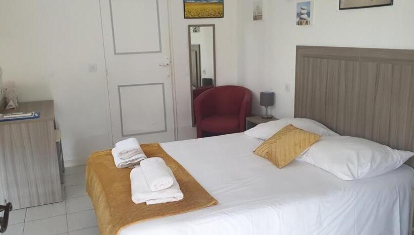 스탠다드 룸, Le Relais Des Lavandins