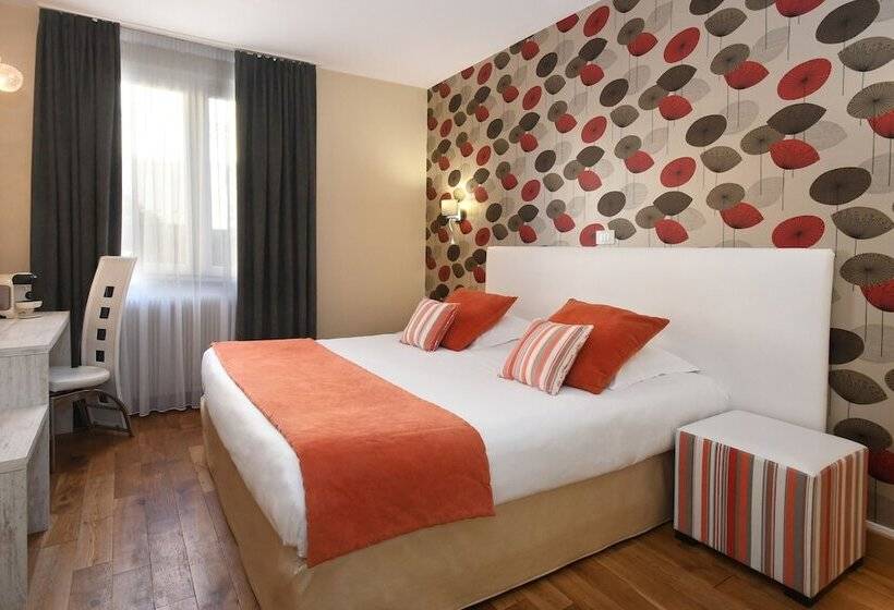 高级大房间, Logis Hôtel Du Centre   Halte Idéale En Cyclotourisme Avec Garage à Vélos Clos