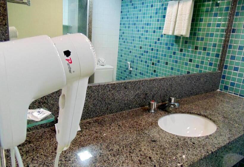 غرفة قياسية, Marante Plaza