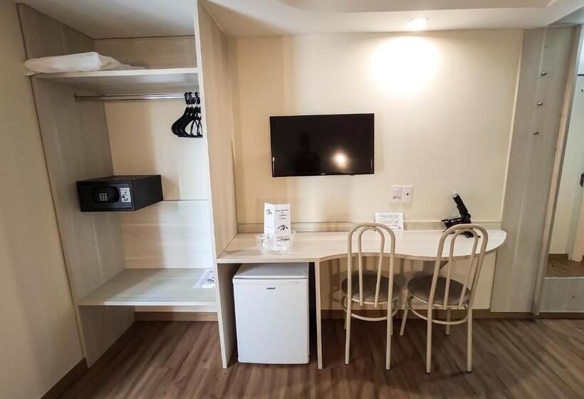 غرفة قياسية, Marante Plaza