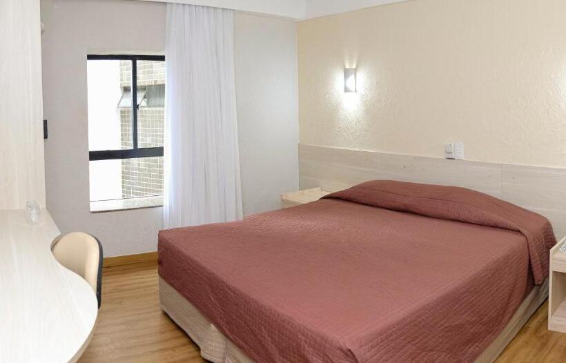 غرفة قياسية, Marante Plaza